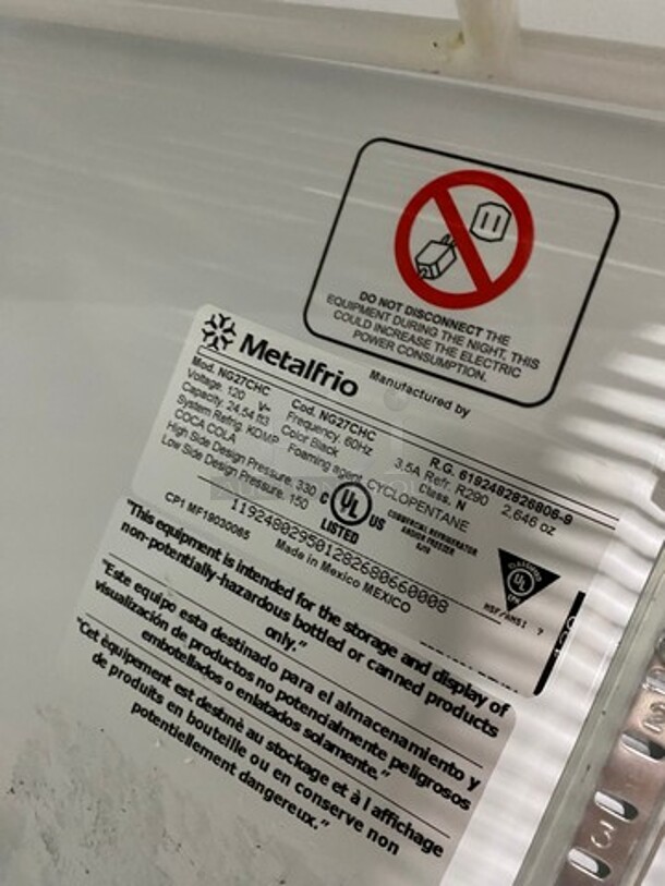 Metalfrio Commercial Single Door Reach In Cooler Merchandiser! With View Through Door! With Poly Coated Racks! Model: NG27CHC 120V - Image 7 of 8