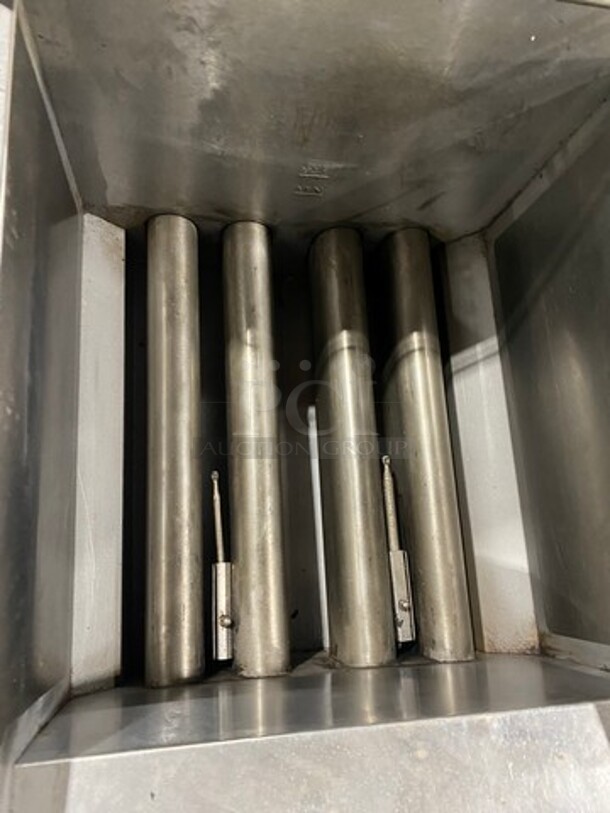 Commercial Natural Gas Powered Deep Fat Fryer! All Stainless Steel! On Legs! - Image 5 of 7