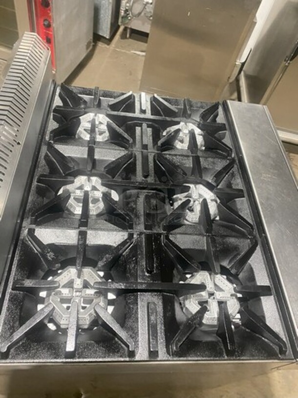 Excellent! Garland/US Range Natural Gas Powered 6 Burner Range! With Full Size Ovens Underneath! On Casters!  - Image 5 of 10