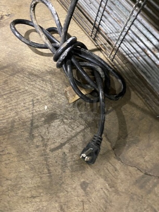 2017 ATOSA ALL STAINLESS-STEEL 2 Door Reach In Cooler! Model MBF8507 Serial MBF8507AUS100317051100C40006! 115V/60HZ/1 Phase - Image 6 of 6