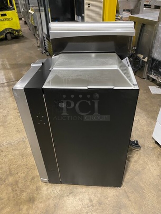 Cafection Commercial Countertop Espresso Machine/Coffee Bean Grinder! Model: TOTAL1 120V - Image 3 of 8