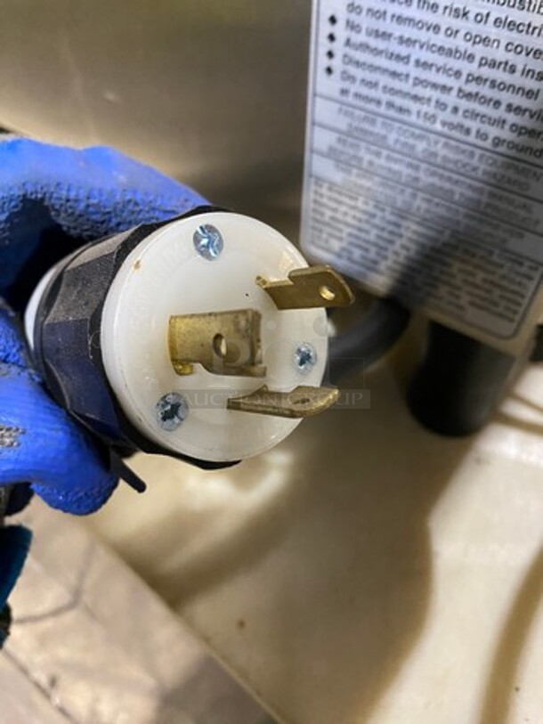 BEAUTIFUL! Bunn Commercial Countertop Automatic Espresso Machine! Touch Screen Settings! With 2 Coffee Bean Hopper! Stainless Steel Body! Model: SURETAMPAUTO SN: 1SPR003485 208V 60HZ 1 Phase - Image 12 of 12