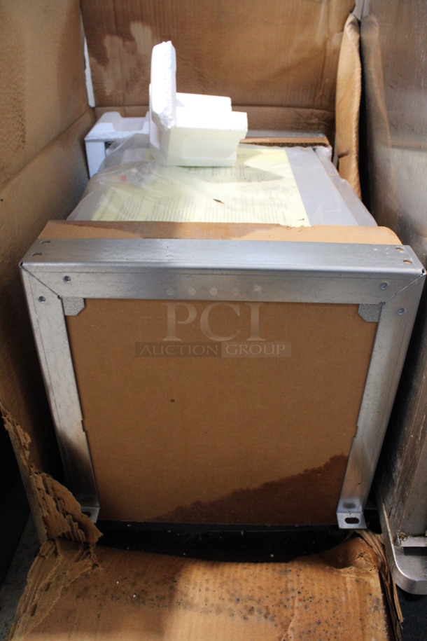 BRAND NEW IN BOX! Hoshizaki Model URC-6F Metal Commercial Condensing Fan for Ice Head. 24x15x21
