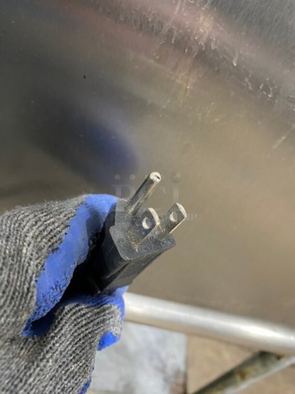 Winco Commercial Countertop Electric Powered Convection Oven! With View Through Door! Stainless Steel Body! Model: ECO250 SN: ECO25090000825 120V - Image 8 of 8