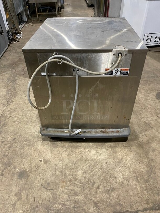 LATE MODEL! Metro C593L-SFS-U Stainless Steel Commercial Warming Cabinet on Commercial Casters! SN:C59E005633L 120V!
 - Image 4 of 8