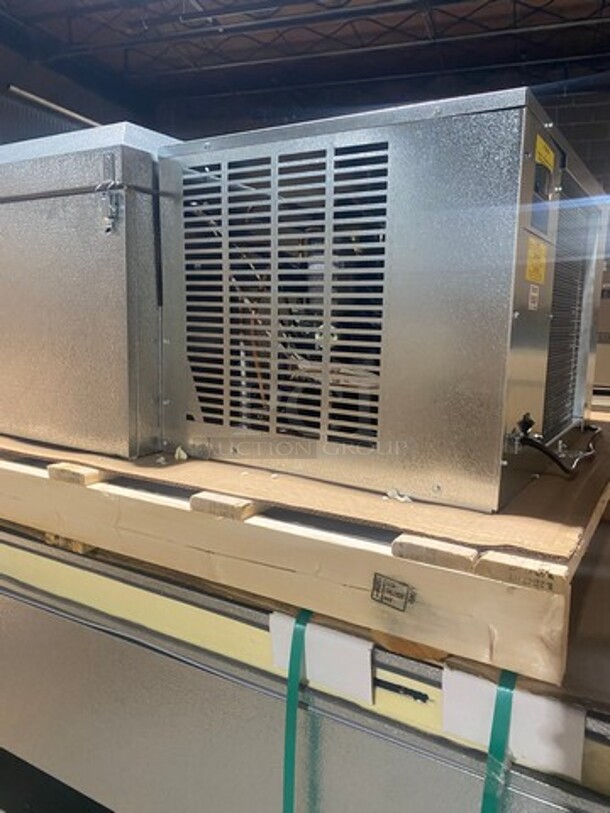 GREAT! BRAND NEW! IN THE BOX! Norlake Commercial Self Contained 6x6 Walk-In Freezer! With Floor! Self-Contained Compressor/Blower! Model: KL66CRM 208/230V 1 Phase - Image 10 of 10