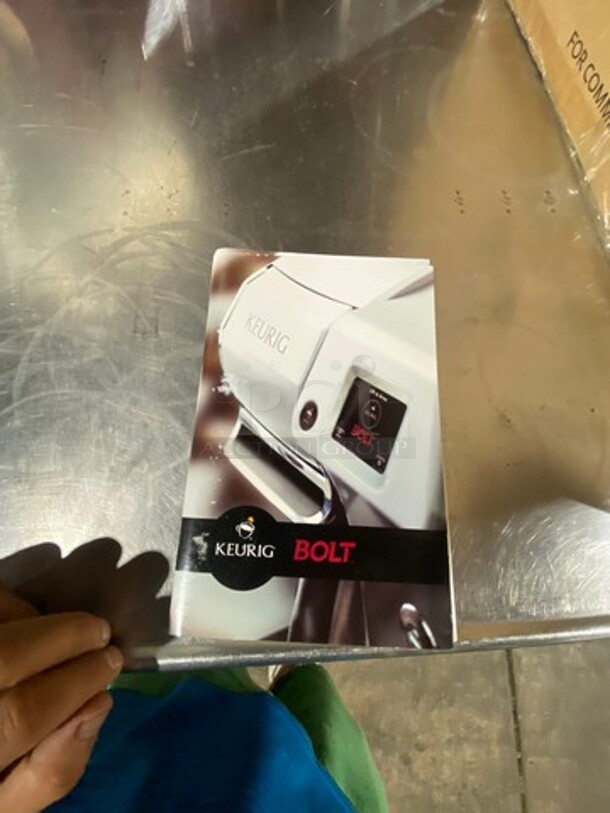 IN THE BOX! Keurig Commercial Countertop Coffee Maker Machine! Model: Z6000 - Image 2 of 3