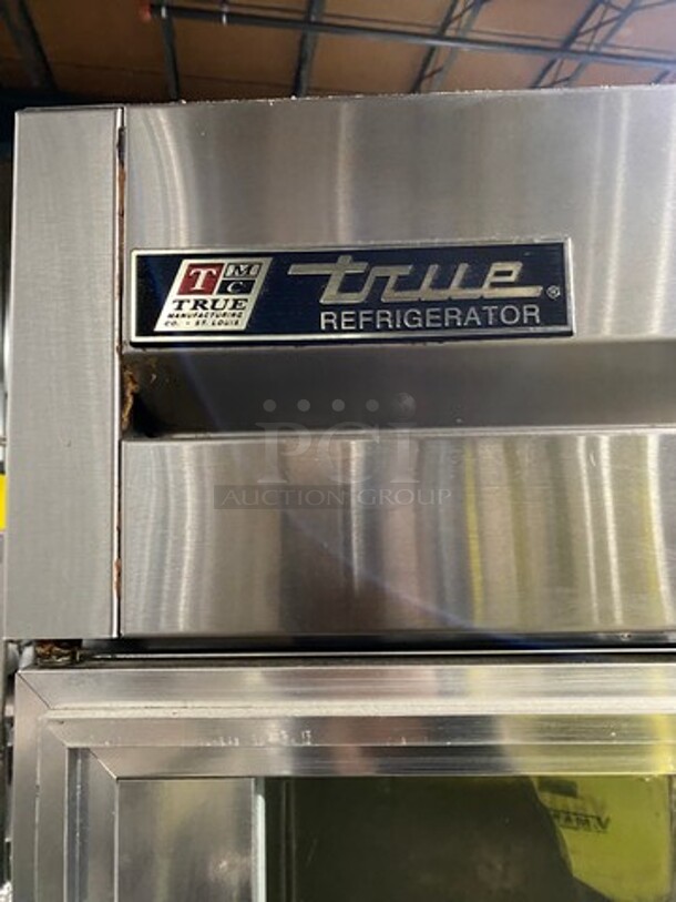 True Commercial 3 Door Reach In Cooler Merchandiser! With View Through Doors! Poly Coated Racks! Stainless Steel Body! Model: TS72G SN: 5254946 115V 60HZ 1 Phase - Image 9 of 12