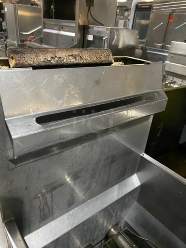 Adcraft Commercial Natural Gas Powered Deep Fat Fryer! With Backsplash! All Stainless Steel! On Legs! - Image 6 of 9