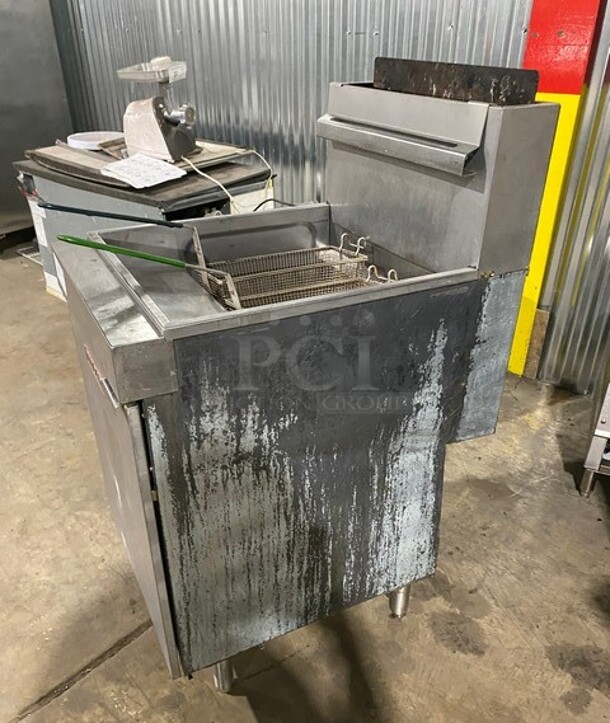 WOW! Vulcan Commercial5 Burner Natural Gas Powered Deep Fat Fryer! All Stainless Steel! On Legs! Working When Removed! - Image 3 of 9