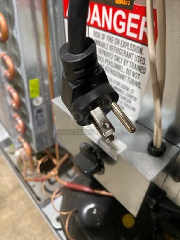 Delfield Commercial Single Door Refrigerated Lowboy/Work Top Cooler! All Stainless Steel! Model: 406PSTAR2 SN: 1902152000748 115V 60HZ 1 Phase - Image 8 of 8