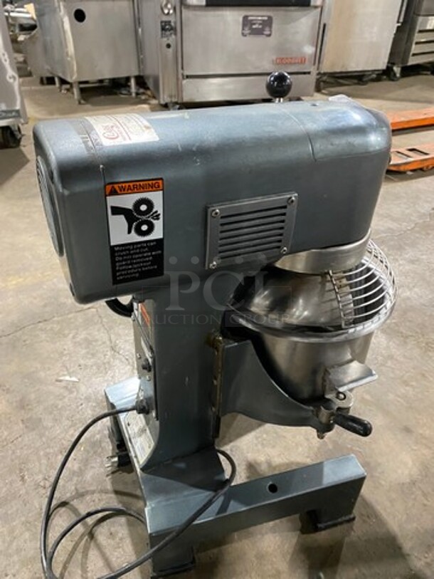 Avantco Commercial Countertop 10QT Planetary Mixer! With Bowl And Bowl Guard! With Spiral Hook, Whisk And Paddle Attachments! Model: MX10 SN: 47047416MX10 120V - Image 3 of 10