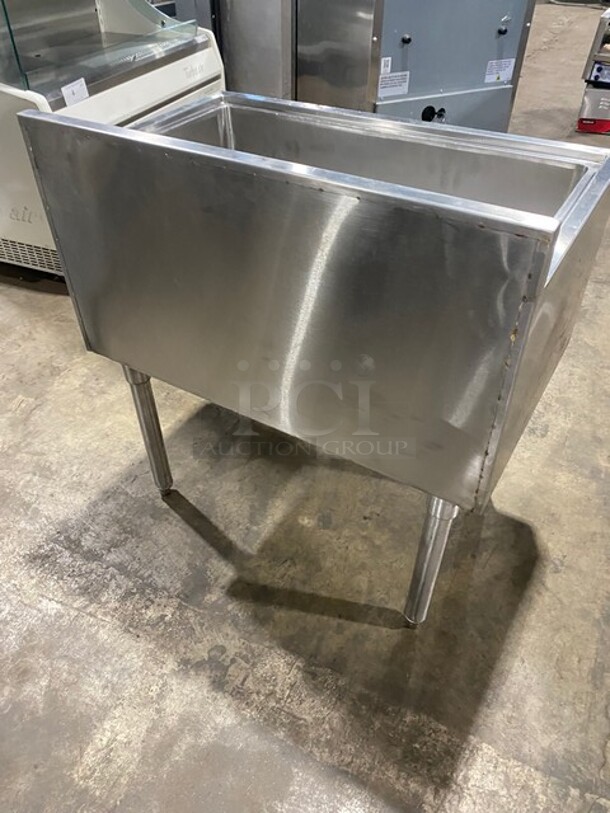 Commercial Undercounter Ice Bin! With Back Splash! Solid Stainless Steel! On Legs! - Image 4 of 7