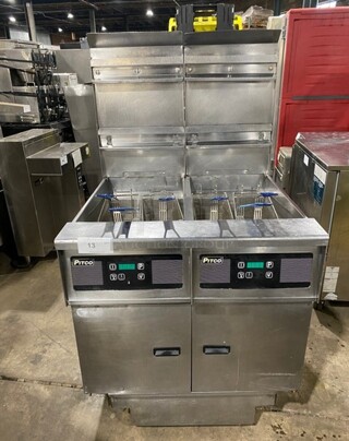 Pitco Frialator Stainless Steel Commercial Natural Gas Powered 2 Bay Deep Fat Fryer w/ 4 Metal Fry Baskets! On Commercial Casters! MODEL SSH55  