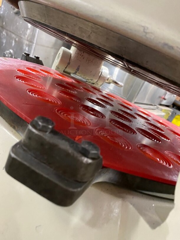 Sweet! Fortuna Commercial Floor Style Semi-Automatic Dough Divider! With Rounding Plate! - Image 4 of 8