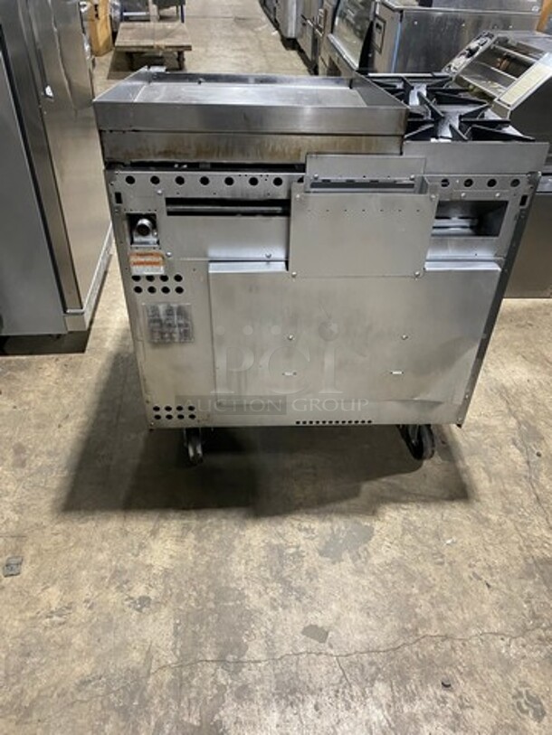 WOW! Vulcan Commercial Natural Gas Powered 2 Burner Stove With Flat Griddle! Flat Griddle Has Back And Side Splashes! With Oven Underneath! All Stainless Steel! On Casters! Model: 36S2B24GN SN: 481883161 - Image 3 of 10