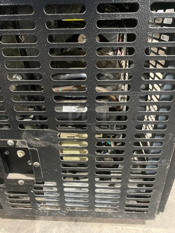 Everest Commercial Refrigerated Single Tap Kegerator! With Beer Tower! With 2 Door Underneath Storage Space! Model: EBB59 SN: BBB5914020021 115V 1 Phase - Image 10 of 10