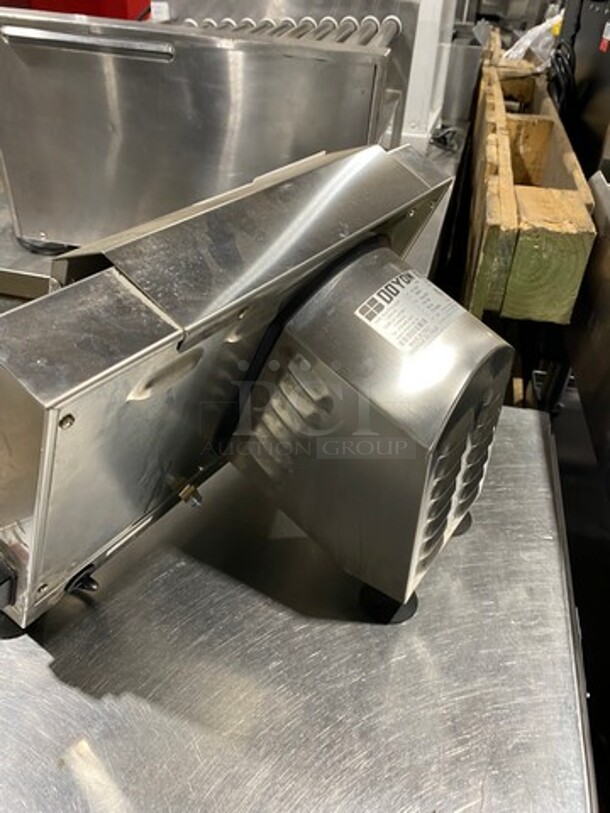 2018 Doyon Commercial Countertop Dough Sheeter! All Stainless Steel! Model: DL12SP SN: 166473 120V 1 Phase - Image 4 of 8