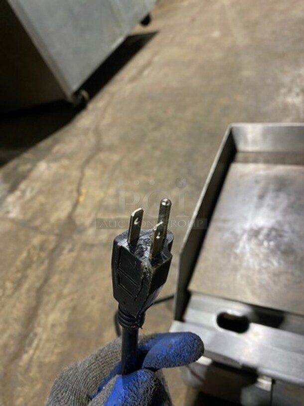 Sweet! Like New! Late Model! Adcraft Commercial Countertop Electric Powered Flat Griddle! With Back And Side Splashes! All Stainless Steel! Model: GRID16 SN: 17040100058 120V 1 Phase! Working When Removed!  - Image 6 of 9