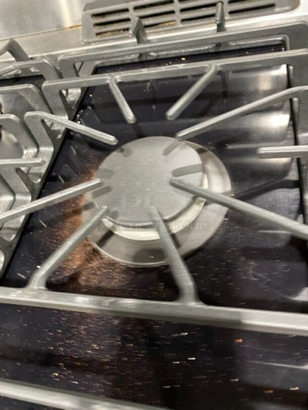 Frigidaire 5 Burner Stove! With Oven Underneath! Metal Oven Racks! All Stainless Steel! - Image 6 of 12