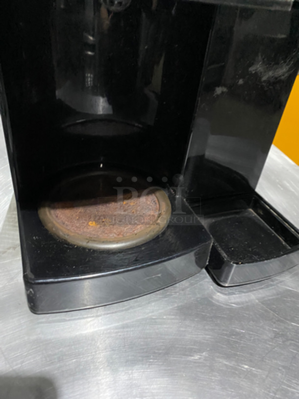 Cuisinart Countertop Coffee Machine/Single Cup Coffee Brewer! Model: SS15 120V 60HZ - Image 7 of 9