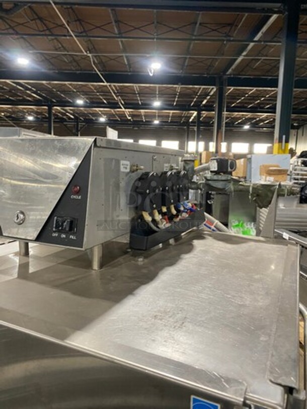 Jackson Ecolab Commercial Pass-Through Dishwasher Machine! All Stainless Steel! On Legs! Model: ES200 SN: 06F205573 115V 60HZ 1 Phase - Image 7 of 10