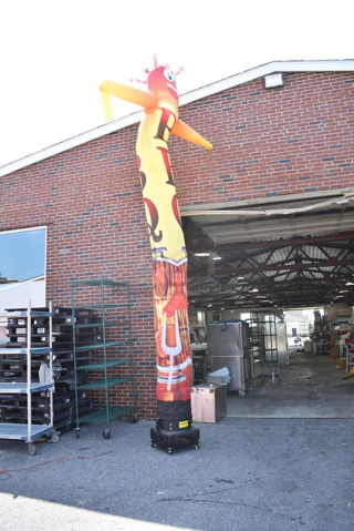 LookOurWay 10M0311033 Air Dancer Inflatable Tube Man Blower. 115 Volts, 1 Phase. Tested and Working!