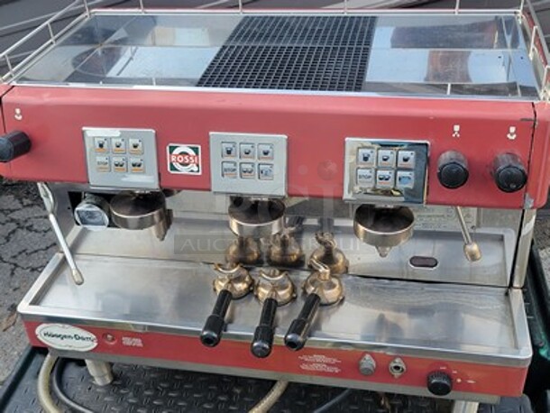 Brasilia Espresso Machine (Missing one fuse)