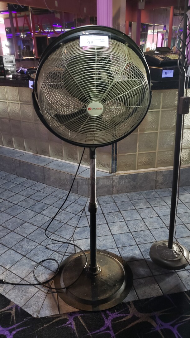 1 Fan (Location 2) - Image 1 of 1