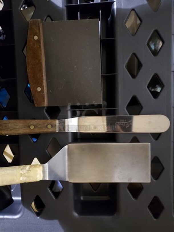 Kitchenware  - Image 3 of 3