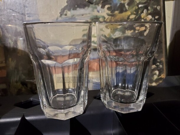 Lot of 14 small glasses  - Image 2 of 5