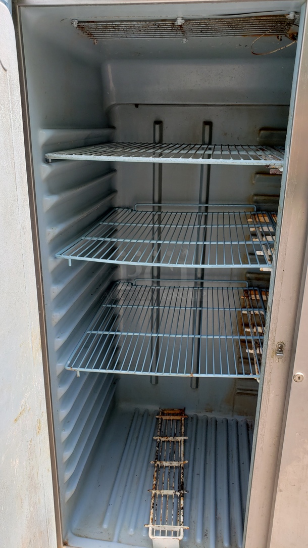 Delfield 6051-S 51" Two Section Reach-In Refrigerator! - Image 4 of 6
