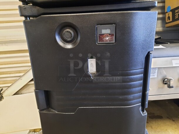 BRAND NEW SCRATCH AND DENT! Cambro CAM6000 Commercial Electric Stacked Black Heated Food Pan Carriers On Commercial Casters. 110-120V. Tested and Working! - Image 2 of 12