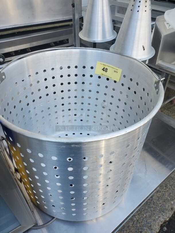 Vegetable Colander w/ 17" Bowl Diameter, Aluminum 18X18X17 - Image 4 of 5