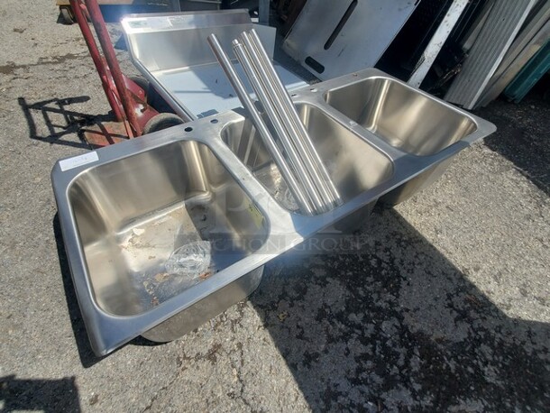 Stainless Steel 3 Bay Sink. (55Wx25Dx15H) - Image 1 of 5