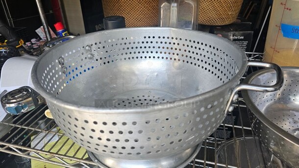 Lot of 3 Colanders - Image 5 of 5