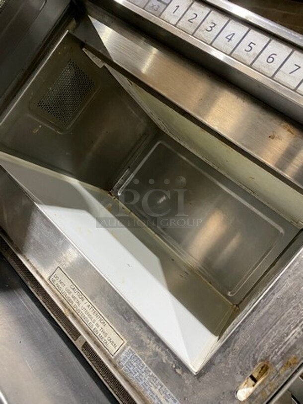 2018 Panasonic Commercial Countertop Microwave Oven! All Stainless Steel! With View Through Door! Model: NE17521 SN: 6AD8250040 208/230V 60HZ 1 Phase - Image 5 of 8