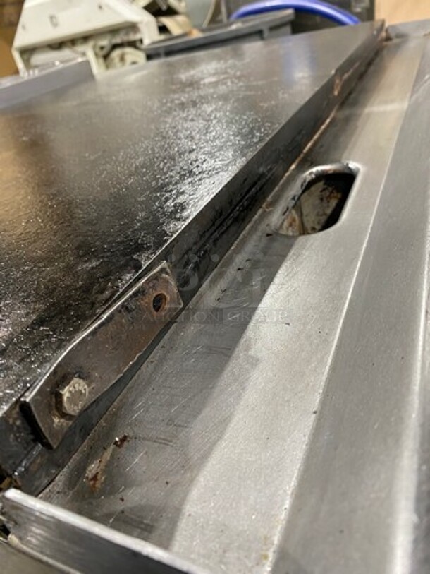 Garland Commercial Electric Powered Flat Griddle! With Oven Underneath! All Stainless Steel! Model 36ER35 Serial 1507100100831! On Casters! - Image 6 of 10