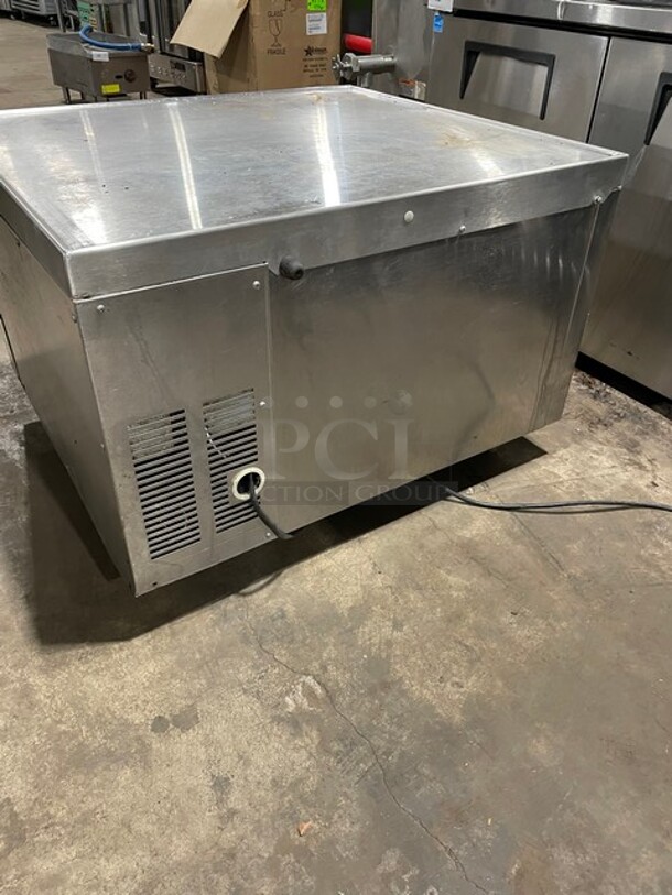 Nice! Beverage Air Commercial Refrigerated 2 Drawer Chef Base! All Stainless Steel! On Casters! 115V 1 Phase! Model: WTRCS36-1-003 SN: 12304156! - Image 3 of 10