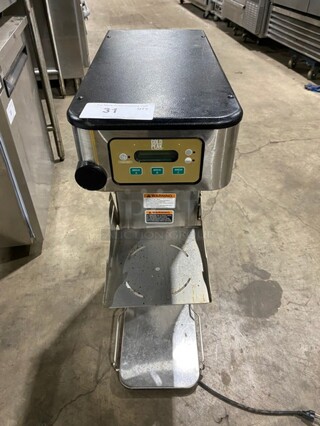 Nice! Bunn Stainless Steel Commercial Countertop Iced Tea Machine! MODEL ITCB-DV SN: ITCB166599! Working When Removed!