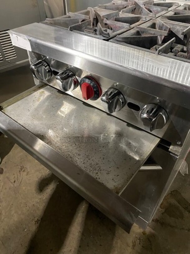 Black Diamond Commercial Natural Gas Powered 4 Burners Stove! With Oven Underneath! Stainless Steel! NO BACKSPLASH! On Legs! MODEL GR24NG SN:01210321 - Image 10 of 10