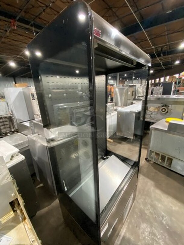 Sifa Commercial Refrigerated Open Grab-N-Go Display Case! With Pull Down Front Cover! Solid Stainless Steel! Model: GAEP6L096N0710 SN: 0403202000 220/240V - Image 2 of 10