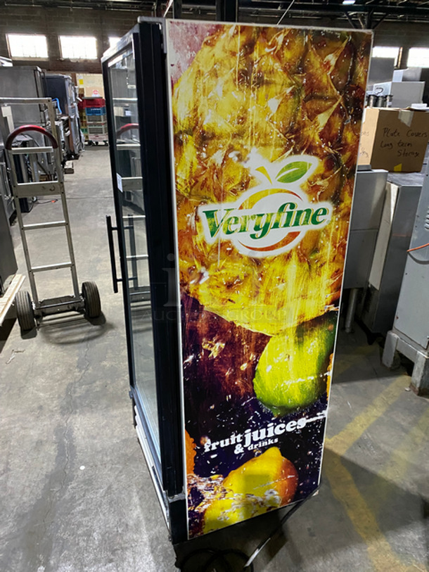 True Single Door Reach In Cooler Merchandiser! With View Through Door! Poly Coated Racks! Model: GDM12 SN: 11901877 115V 60HZ 1 Phase - Image 2 of 8