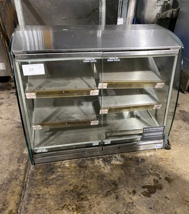 Vendo Commercial Countertop Food Warming Display Case! Glass All Around Showcase Style! Rear Access Doors! All Stainless Steel! Model: HFDC00001 SN: 1372164 115V 60HZ 1 Phase - Image 1 of 8