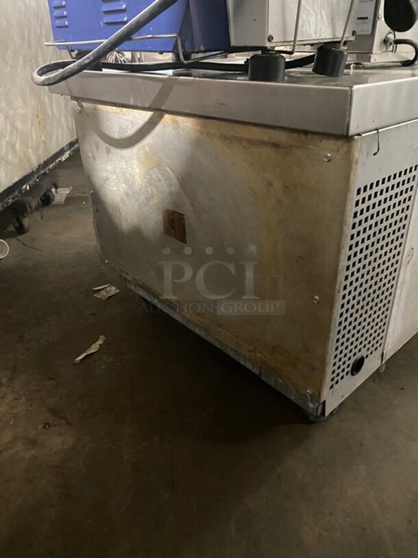 GREAT! True Commercial Refrigerated 2 Drawer Chef Base! All Stainless Steel! On Casters! 115V 1 Phase! Model: TRCB-48 SN: 5139230! - Image 3 of 6