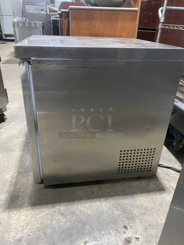 Avantco All Stainless Steel Lowboy/Worktop Cooler! MODEL:178TUC27R 115V SN:6351250114110118! Working When Removed! - Image 5 of 8