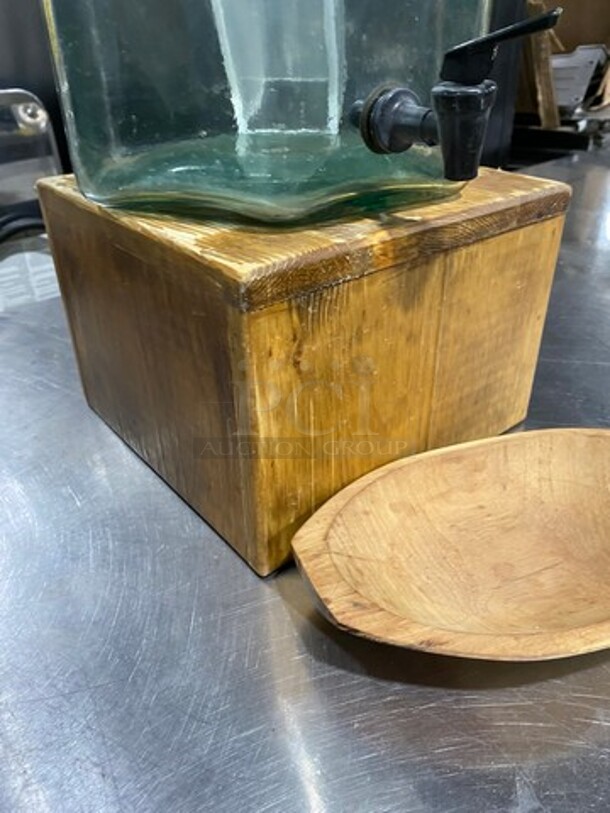 CUTE! Beverage Dispenser Set! Clear Blue Glass Jar! With Lid! With Wooden Stand And Drip Tray! - Image 3 of 5