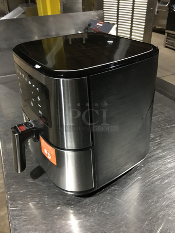 Insignia Countertop Air Fryer! Holds up To 5 Quarts! With Digital Controls! Stainless Steel! Model: NSAF53DSS0 120V 60HZ - Image 2 of 8