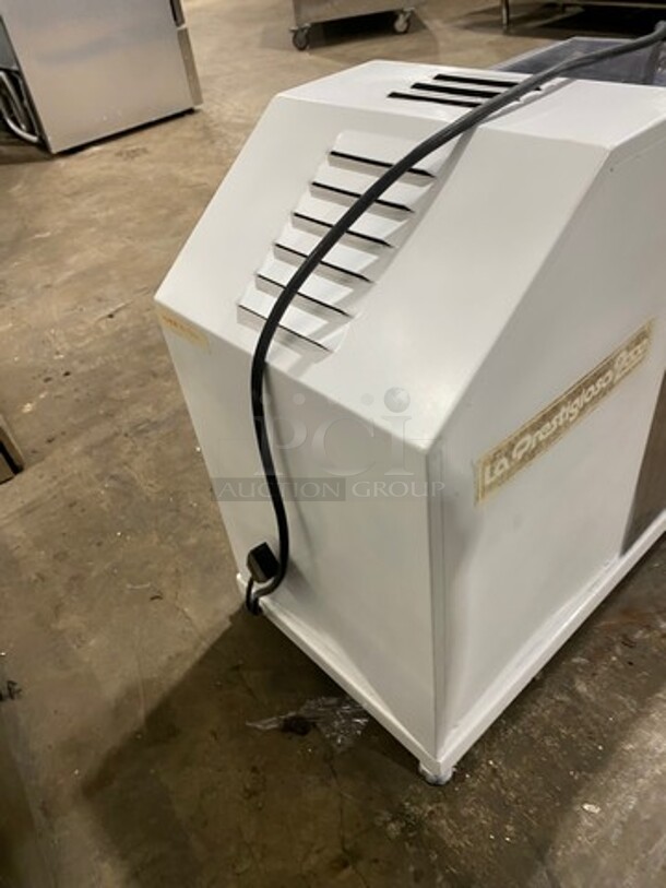 La Prestigiosa Commercial Countertop Pasta Molder! Model: 2000 - Image 4 of 8