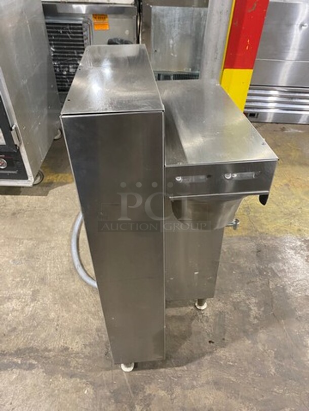 Fetco Commercial Countertop Dual Side Coffee Brewer! All Stainless Steel! Model: CBS52H20 SN: 140428040046A 120/208/240V 3 Phase - Image 4 of 8